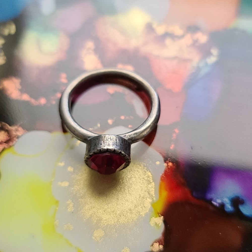 7/1 red ring - Picture 3 of 6
